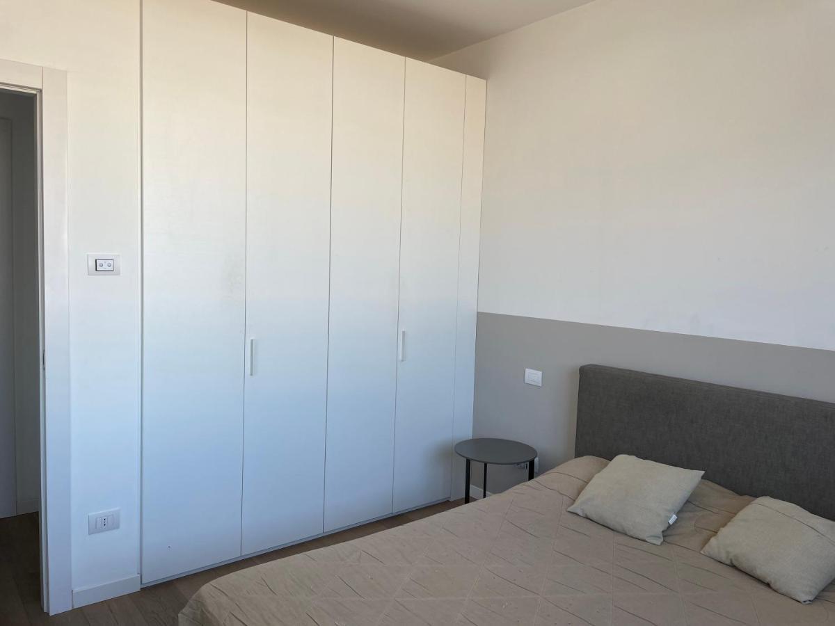 Confortevole Bilocale In Largo Marinai D'Italia ميلان المظهر الخارجي الصورة